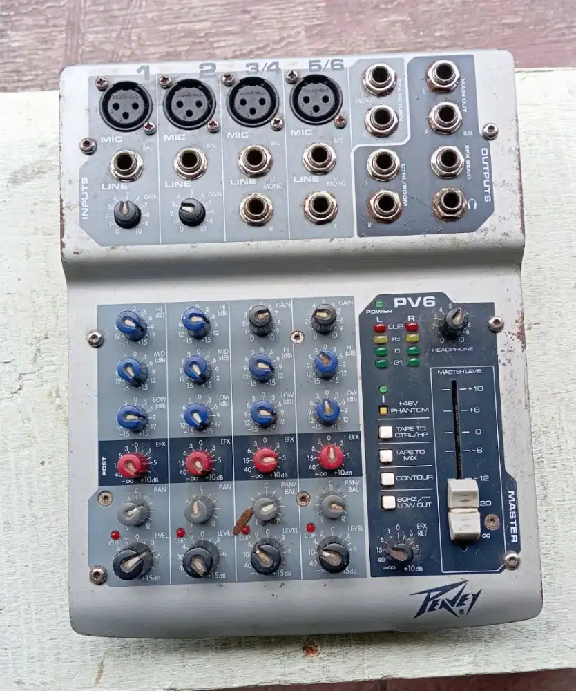 MIXER PEAVEY BEKAS