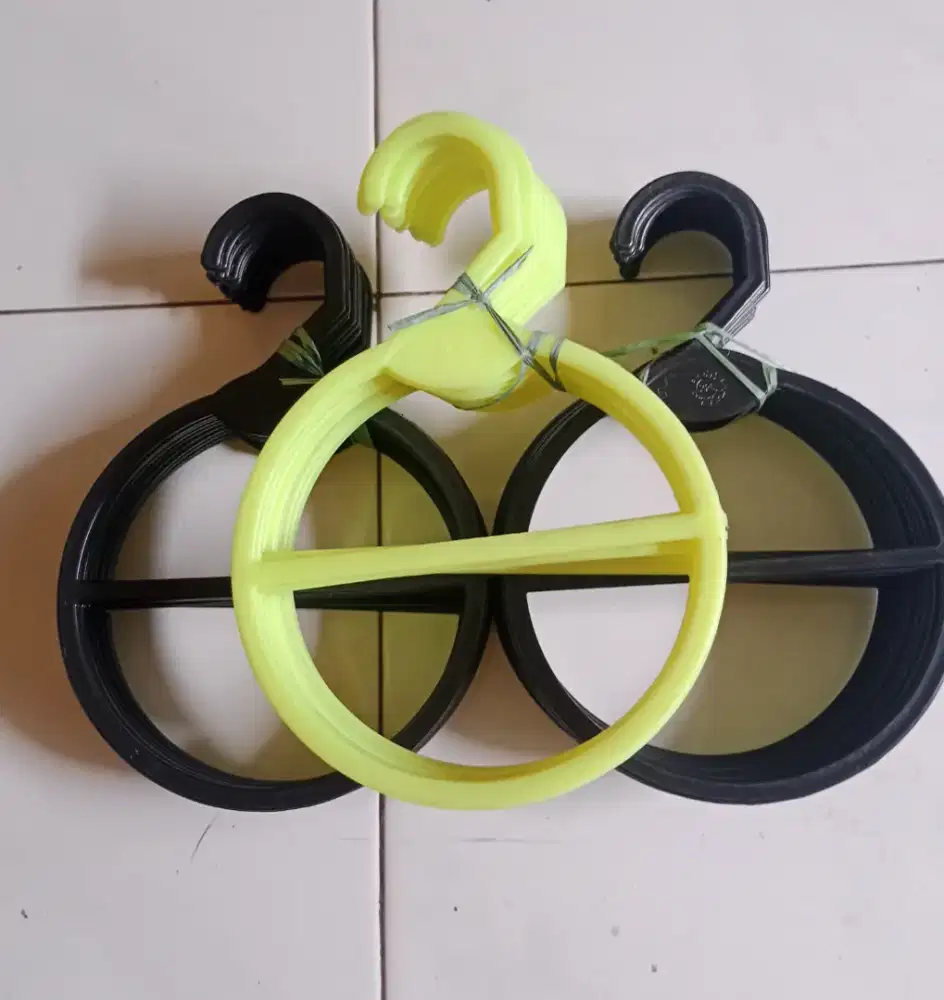 Gantungan hijab warna hitam & hijau bentuk bulat isi 3 lusin