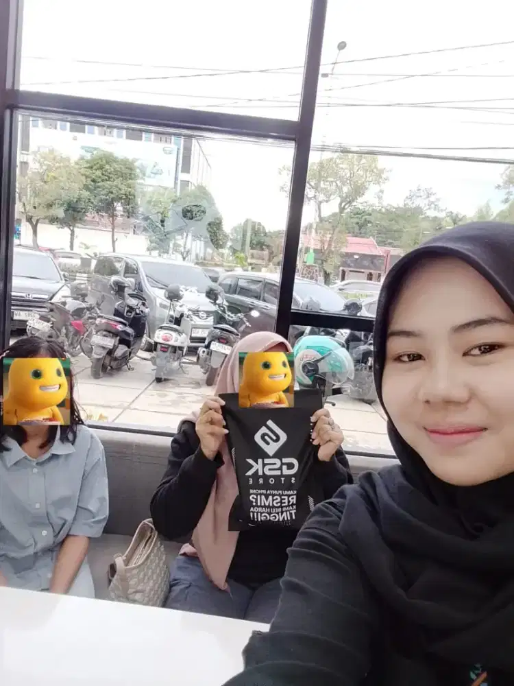 Yang mau kredit HP langsung hub ulun