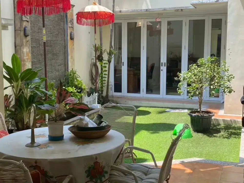 BU rumah mewah kawasan perumahan elit Cibubur semi furnish