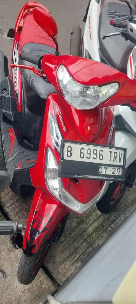 Jual  motor yamaha mio sporti thn 208 komplit