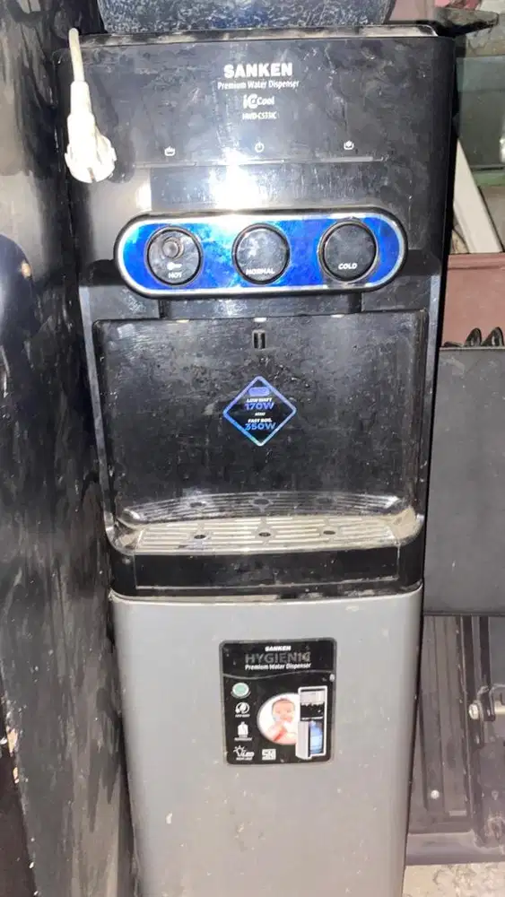 Dijual murah dispenser sanken galon bawah