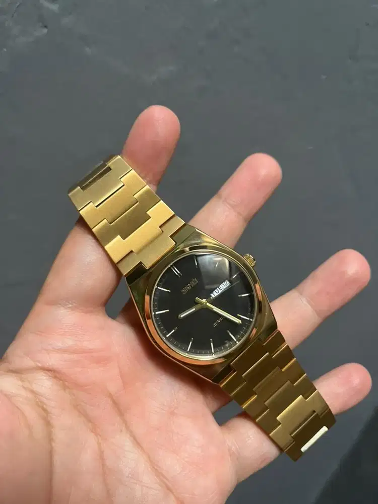 Jam tangan SKMEI gold strip LikeNew