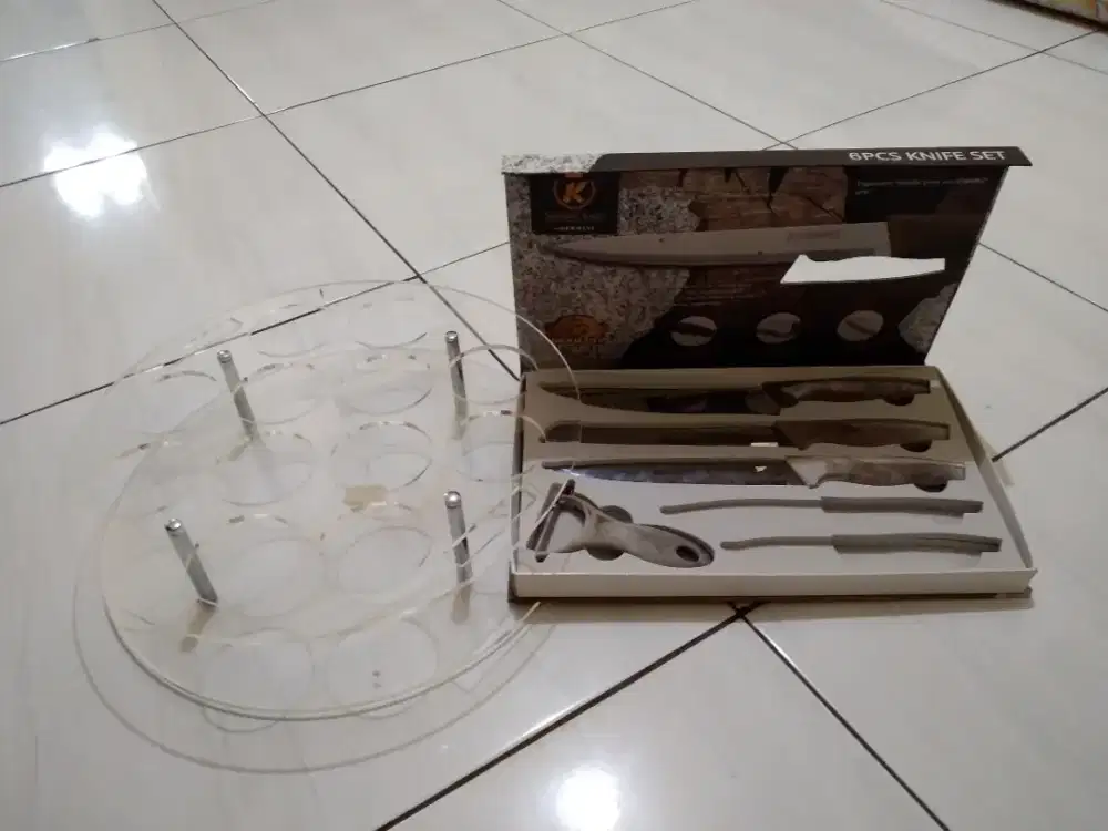 TEMPAT AQUA GELAS & PISAU