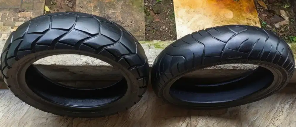 Sepasang Ban Tubeless 130/70 dan 110/70 Ring 13