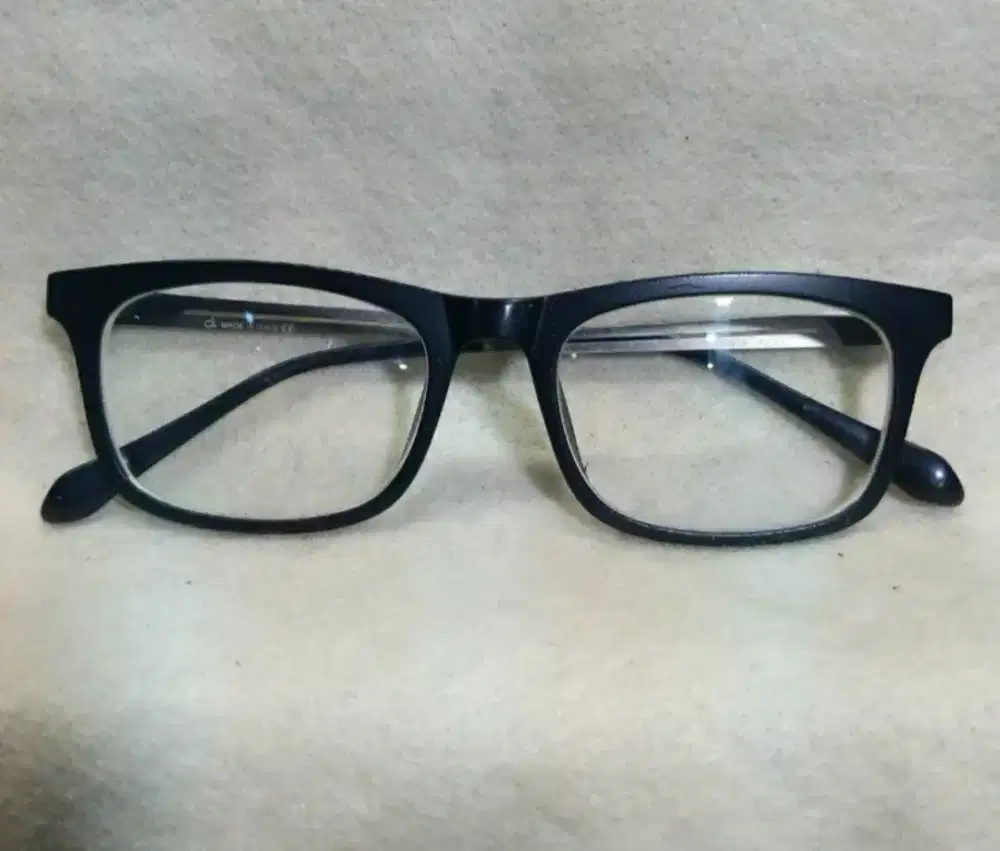 Frame Kacamata Calvin Klein