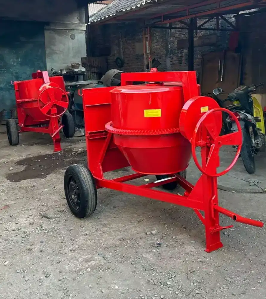 Molen cor 50kg ban karet komplit diesel siap pakai