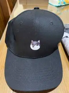 Topi Hat Pria Hitam Black Grin Emote