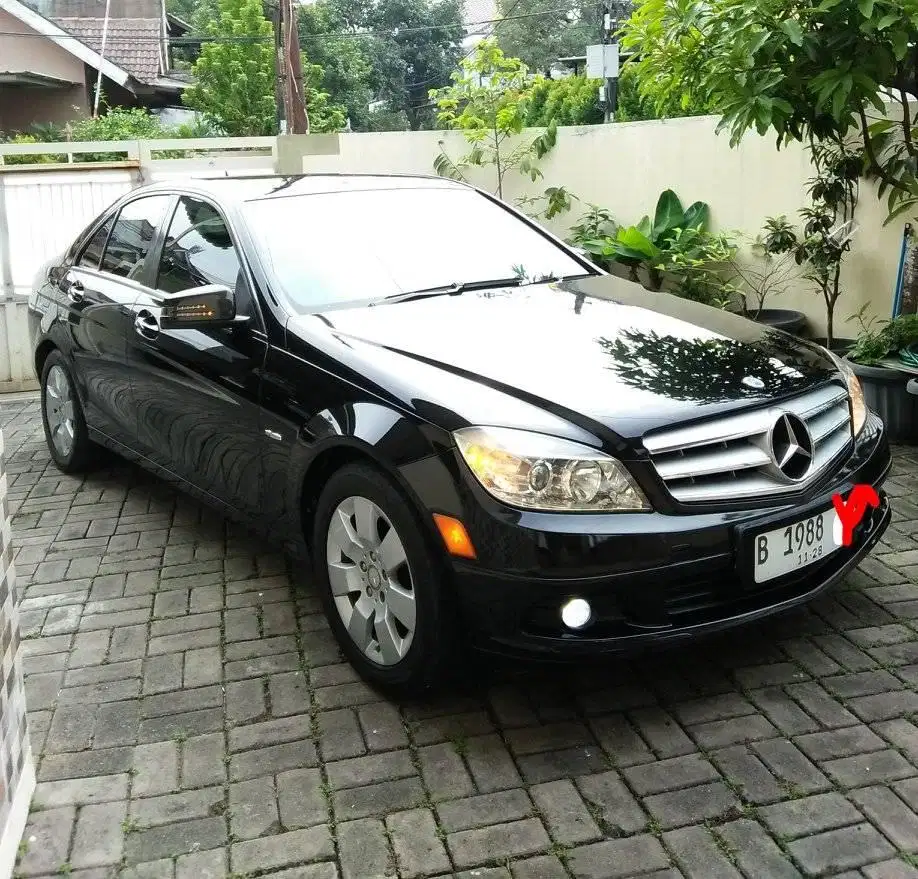 Mercy C200 CGi w204 Tangan PERTAMA istimewa Rawatan