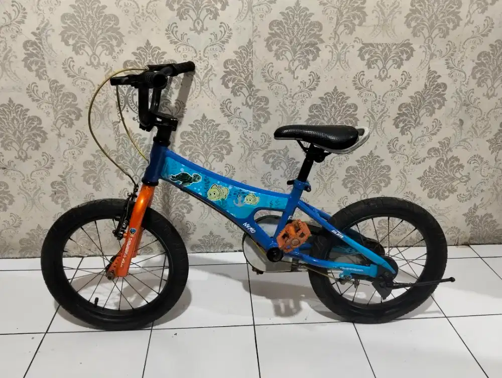 Sepeda bmx  ukuran 16 untuk umur 4-7 tahun