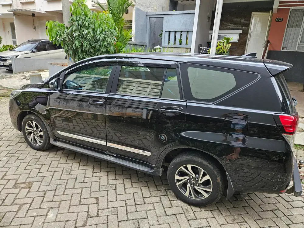 Toyota Kijang Innova Reborkn 2.4 V AT