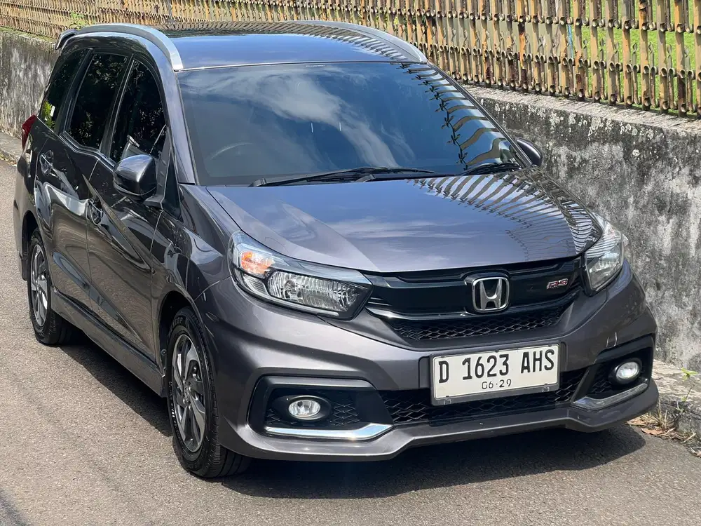 Mobilio RS AT 2019 abu2 met 1tgn original