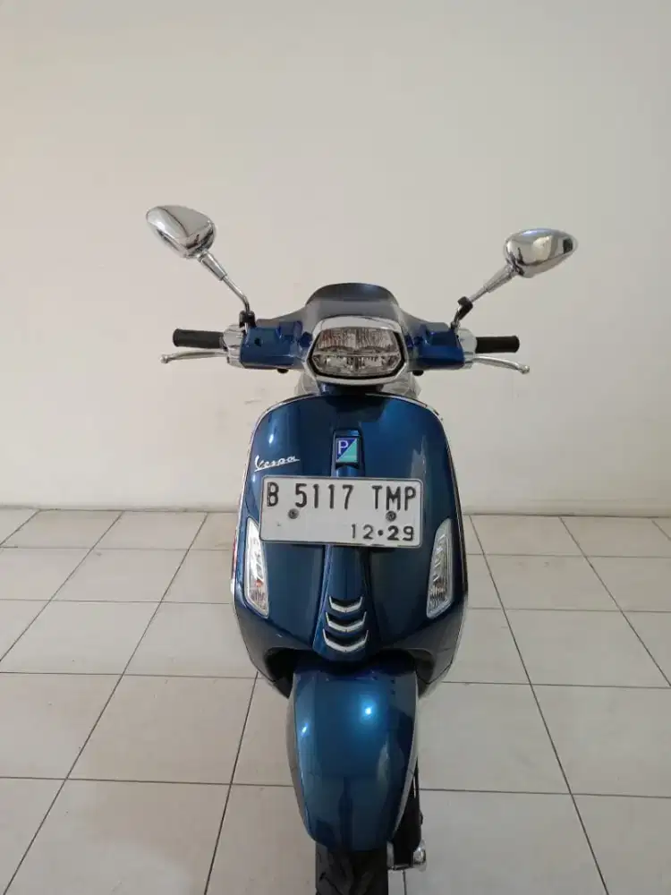 JUAL VESPA SPRINT ABS 2022 KM 10 RB