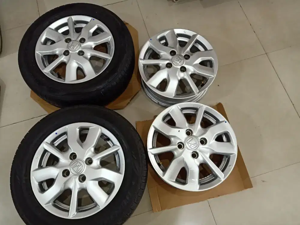 Jual velg brio r14 + 2 ban dunlop 175/65/14