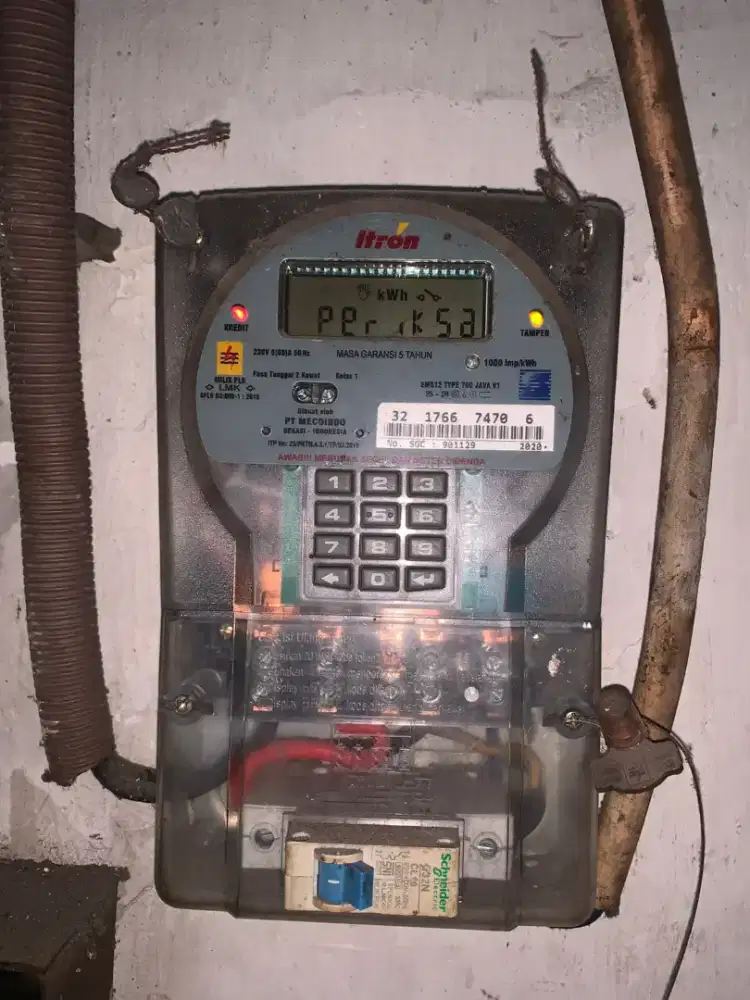 Tukang listrik panggilan 24 jam