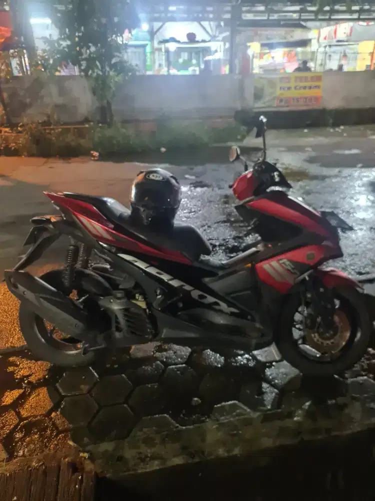 Yamaha aerox 2017 kondisi tinggal pakai