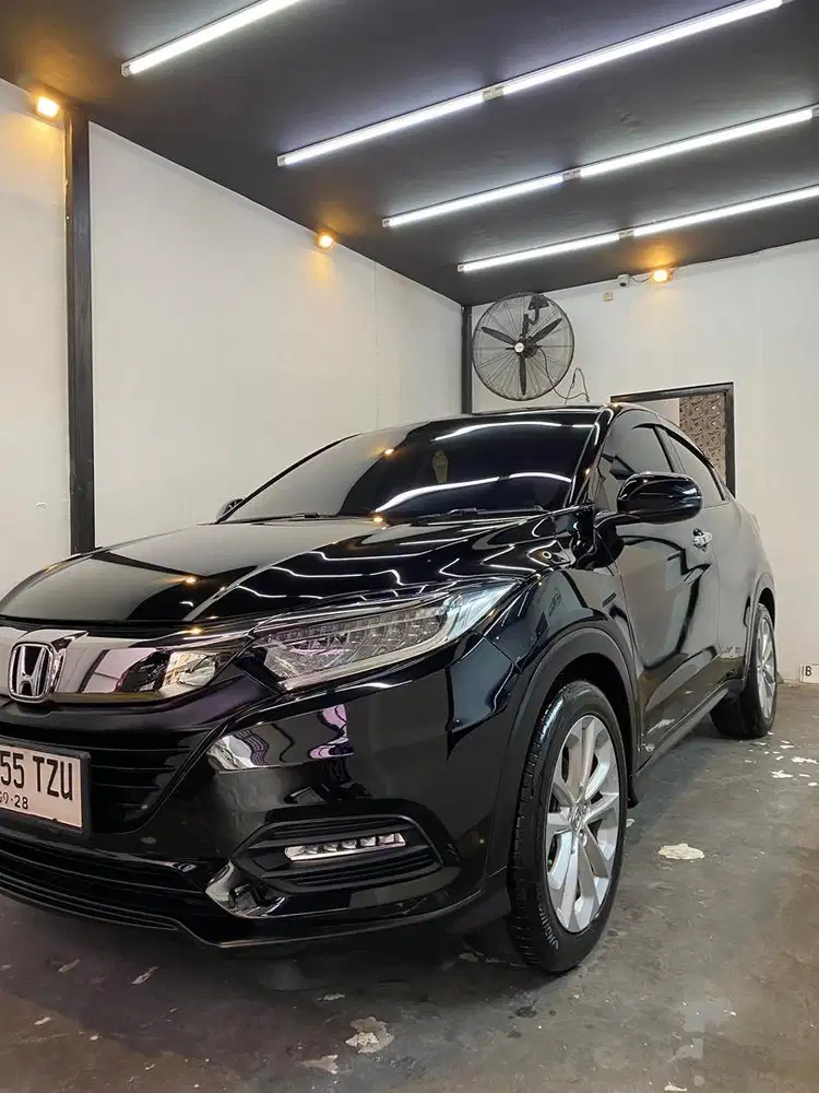 2018 HRV SE Warna Hitam