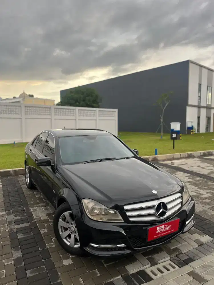 Mercedez Benz C 200 CGI 2012