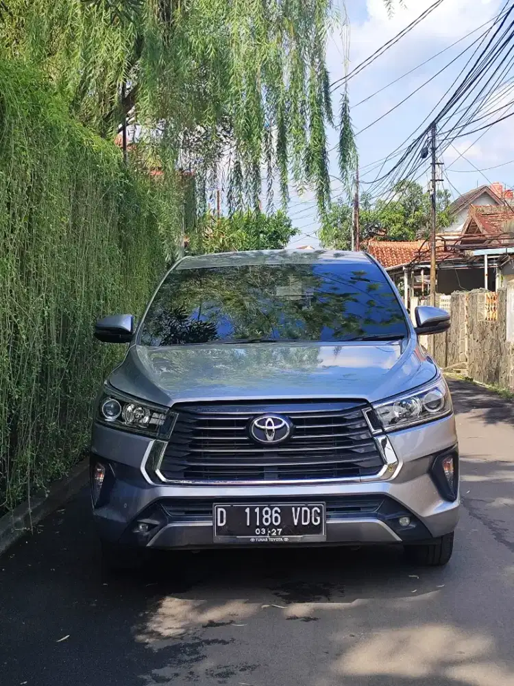 Mobil inova kijang V 2.4 AT