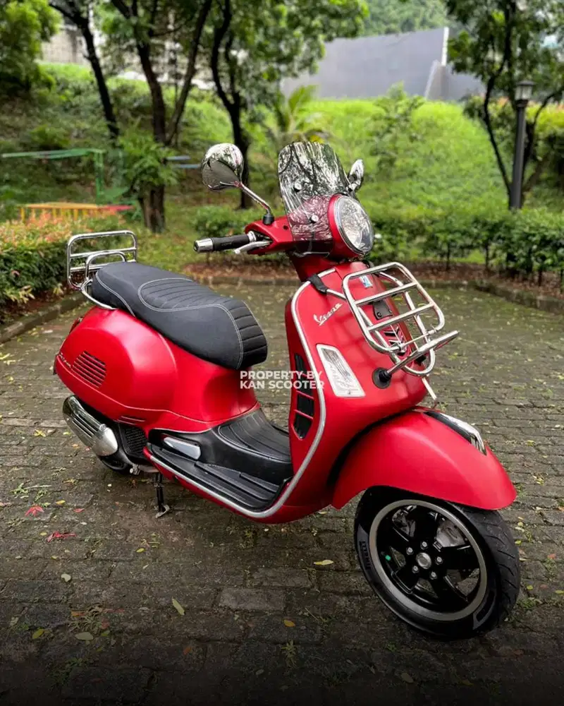 JUAL MURAH VESPA GTS 150 iGET ABS 2018 MULUS