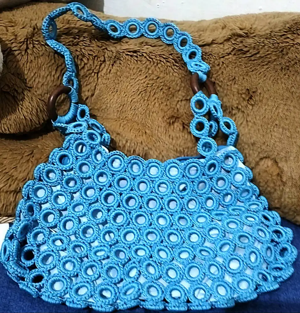 Handbag Rajutan Warna Biru