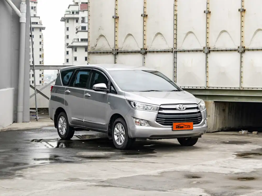Toyota Kijang Innova 2018 Bensin low km
