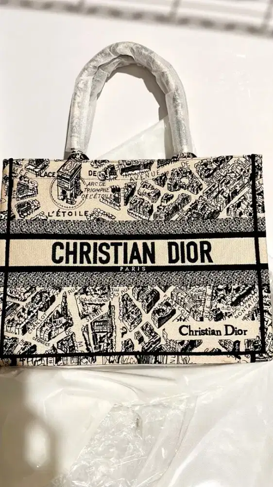 DIOR TOTE BAG MADE IN ITALY LIKE NEW NO COD PHP JNE LION TIKI