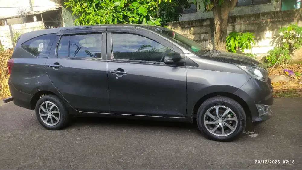 Dijual santai SIGRA R Deluxe 2018