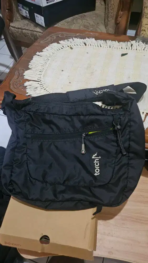 Tas backpack, selempang torch, palazzo, navyclub, kulit