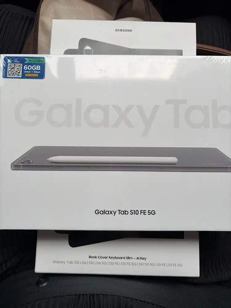 Dijual cepat 1 paket samsung galaxy tab S10 FE 5G + Cover Keyboard