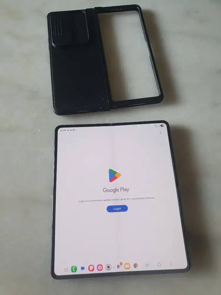 Samsung Fold 4 256gb ex resmi sein minus lcd depan garis