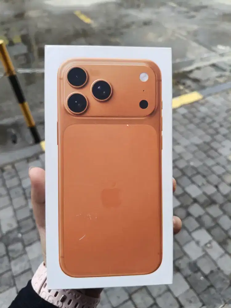 Promo cicilan iPhone 17 ProMax