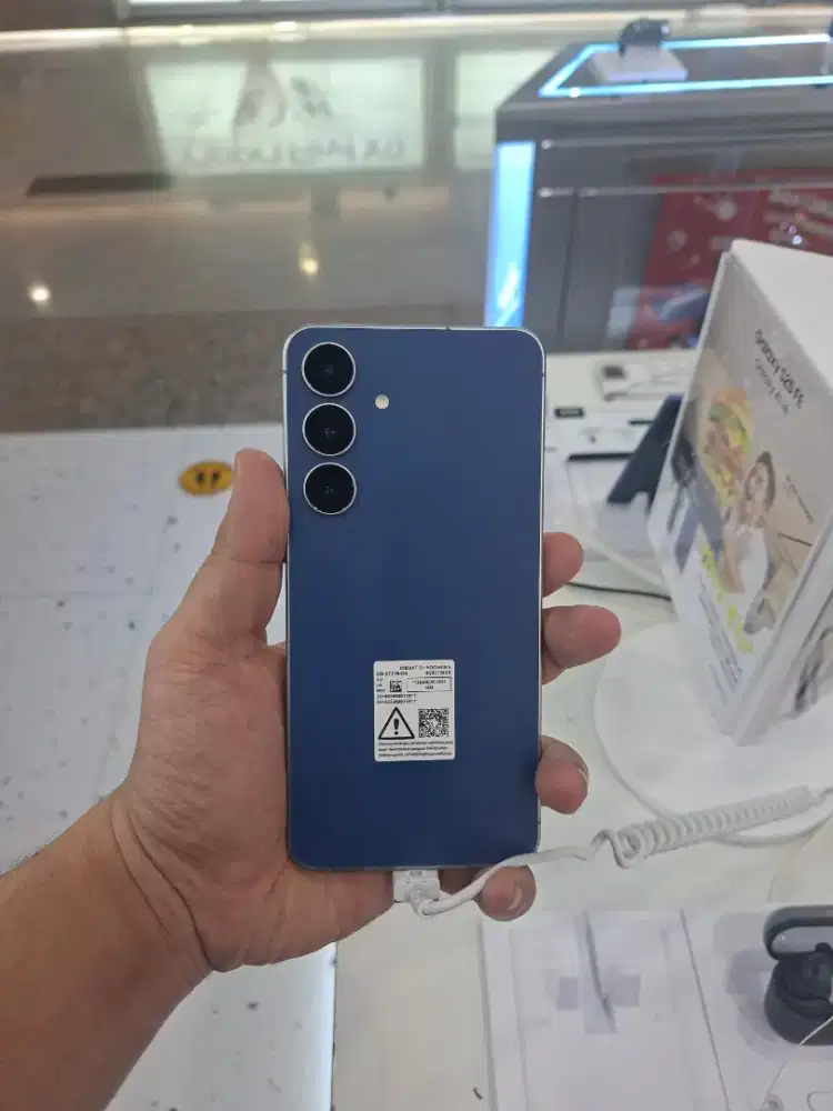 SAMSUNG S25 FE RESMI