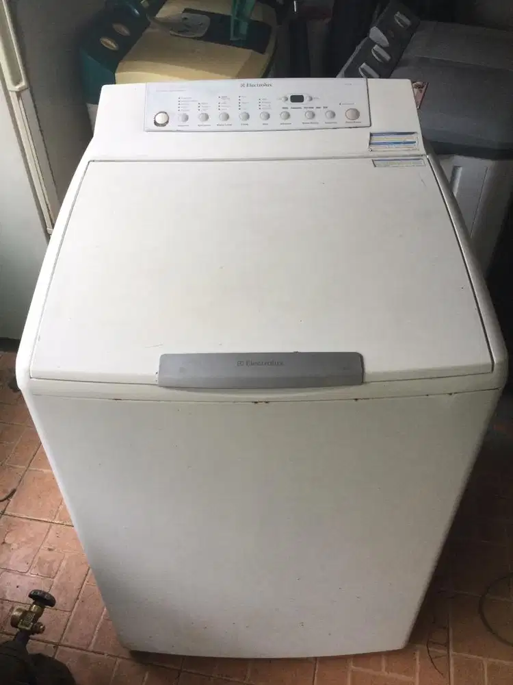 Mesin Cuci 1 Tabung Merk Electrolux