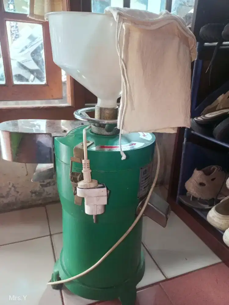 Mesin giling kedelai