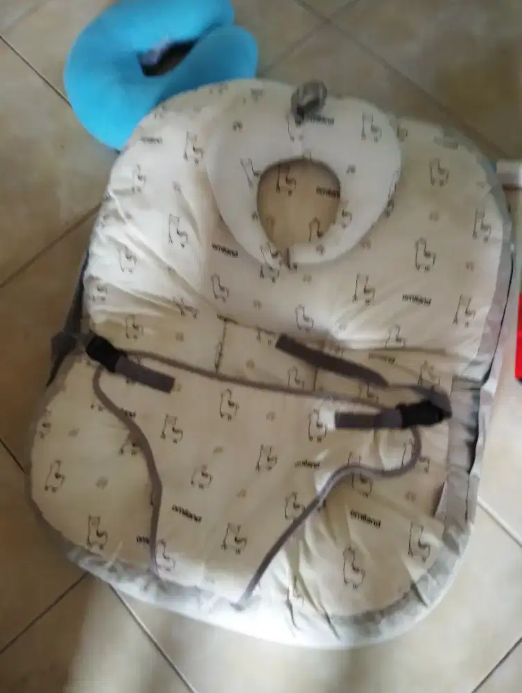 Perlak dan sofa bayi multifungsi