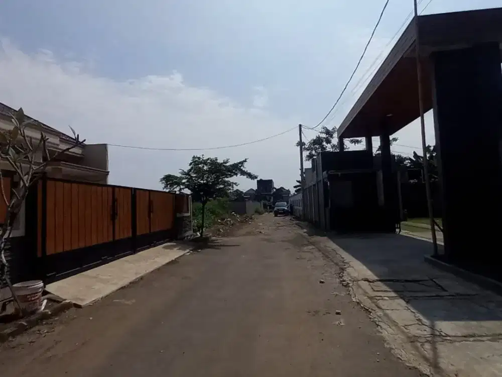 BEBAS BANJIR! Tanah SHM 300Jtan Dekat UNPAM - Strategis Investasi Kost/Bangun Hunian