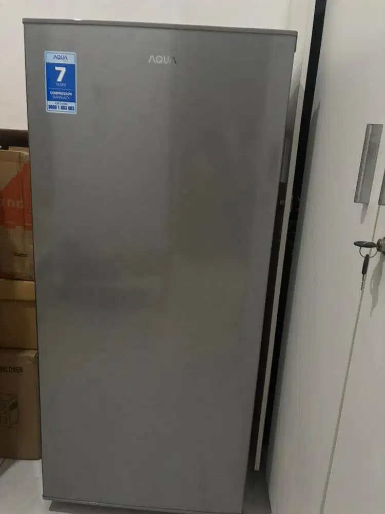 Kulkas aqua 1 pintu
