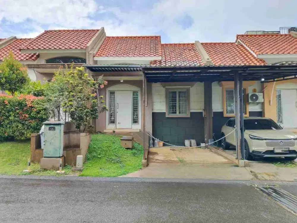 Rumah Menghadap Taman di Rancamaya Golf Bogor