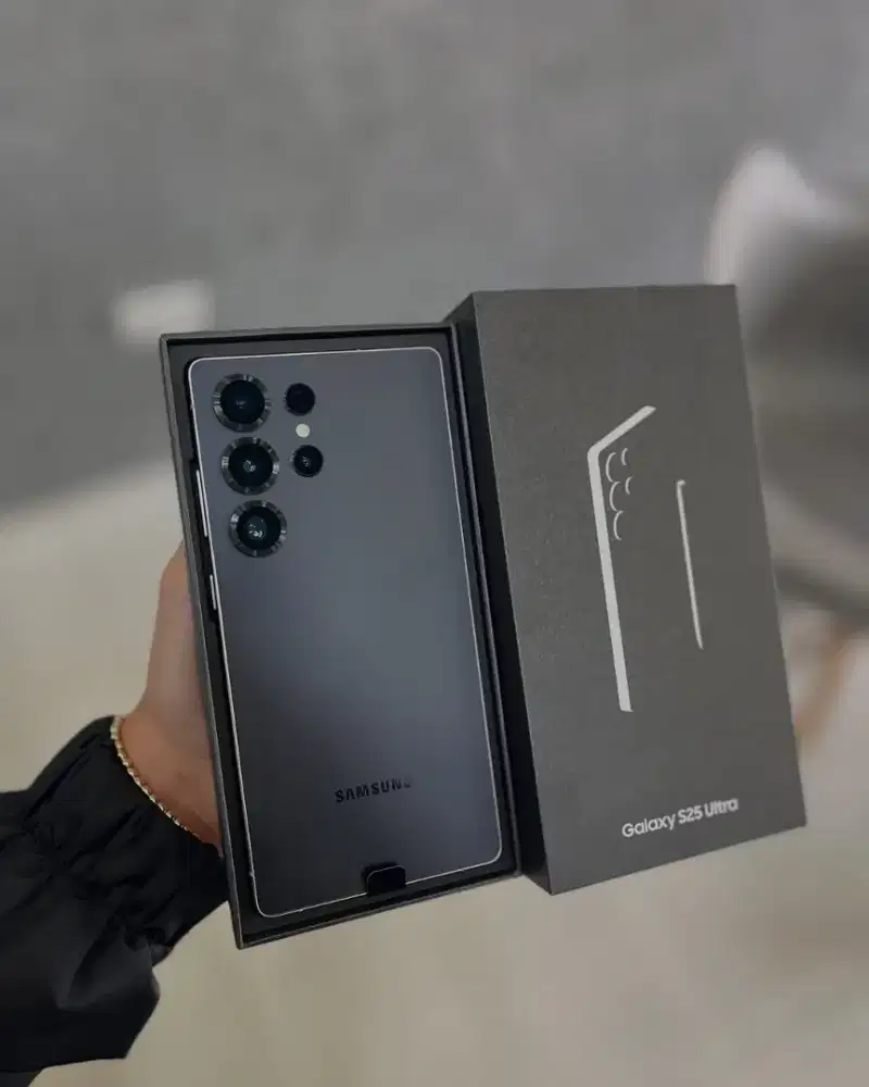 SAMSUNG GALAXY S25 ULTRA