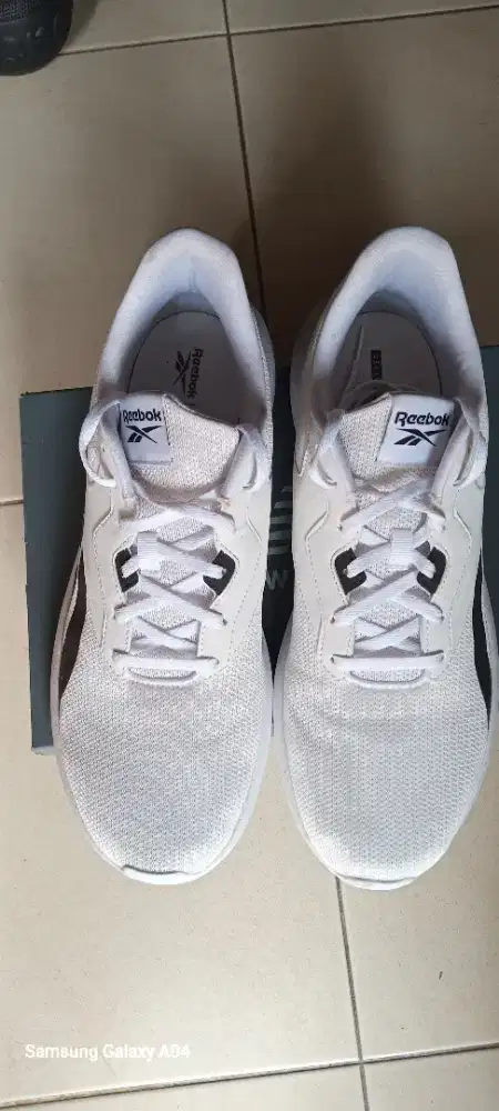 Sepatu Reebok ortholite putih