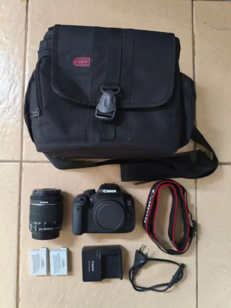 Kamera Canon EOS 700D + Lensa Kit 18-55mm