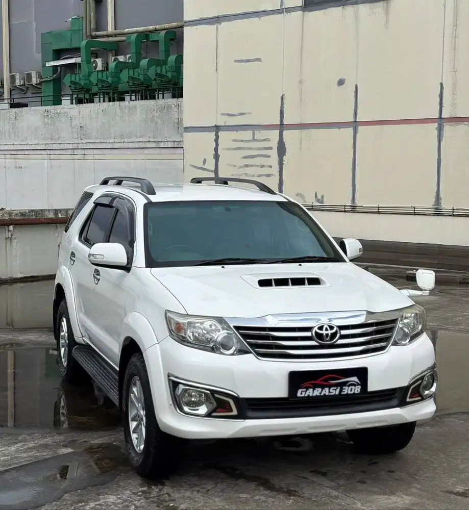 Toyota Fortuner G 2.5 VNT AT Tahun 2013 Warna Putih KM 180rb