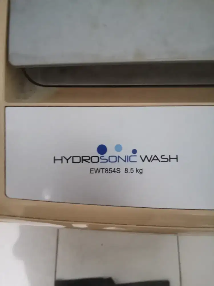 Mesin cuci Electrolux 8,5 kg