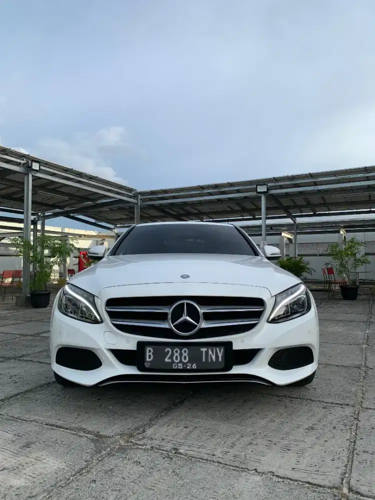 Merc-Benz C 200 At 2016 km 33rb Asli