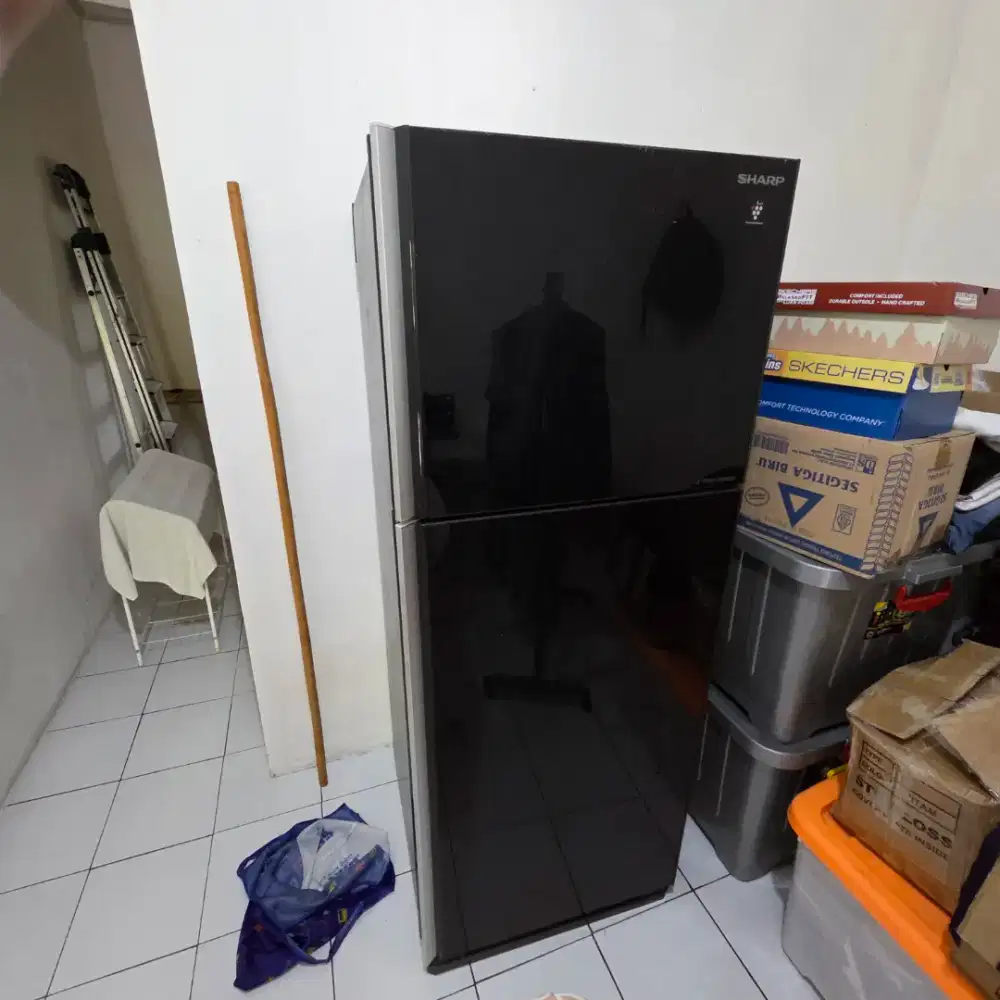 Kulkas freezer sharp