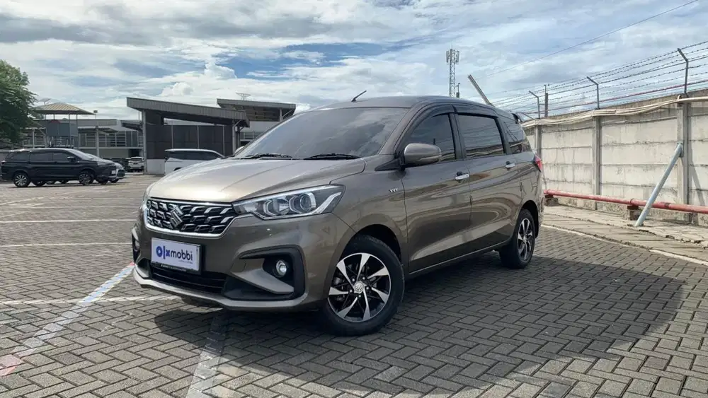 Pajak Panjang - Suzuki Ertiga 1.5 GX Bensin-MT 2022