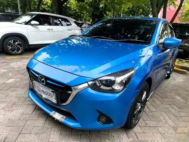 Pajak Panjang - Mazda 2 1.5 Skyactiv Bensin-AT 2014