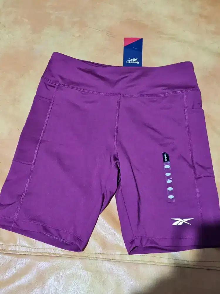 Reebok celana legging pendek olahraga sport lari jogging senam ori