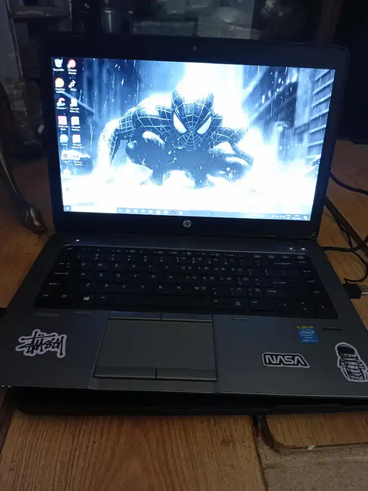 Laptop HP elitebook 840 GI core i7 ram 10 gb